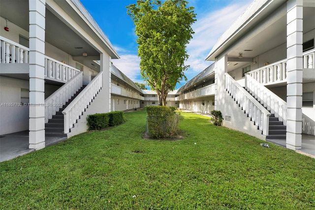 17255 SW 95th Ave 128, Palmetto Bay, FL 33157