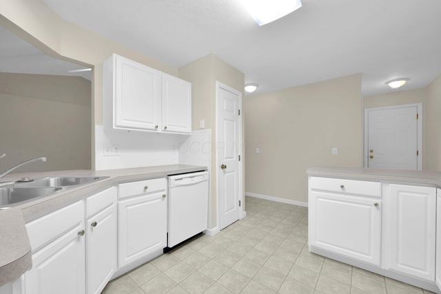 5135 Country Place Lane, Plain City, OH 43064