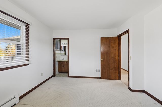 9 Monmouth St, Acushnet, MA 02743