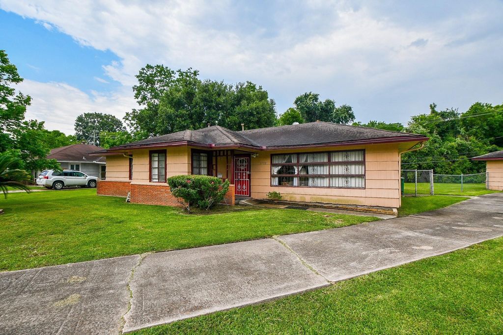 5522 Nassau Road, Houston, TX 77021