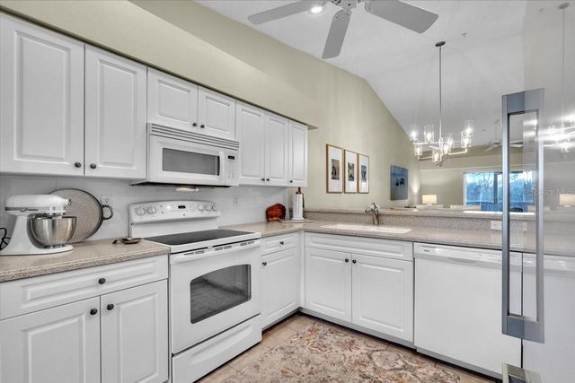 9601 CASTLE POINT DRIVE 825, Sarasota, FL 34238