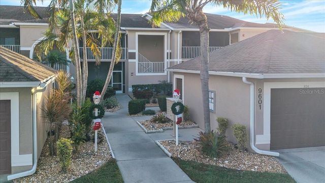 9601 CASTLE POINT DRIVE 825, Sarasota, FL 34238