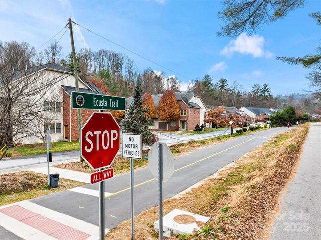 234 Wash Creek Drive F, Hendersonville, NC 28739