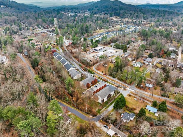 234 Wash Creek Drive F, Hendersonville, NC 28739