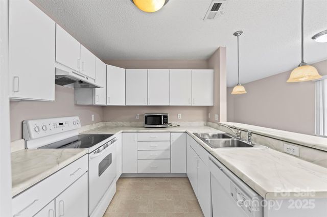 234 Wash Creek Drive F, Hendersonville, NC 28739