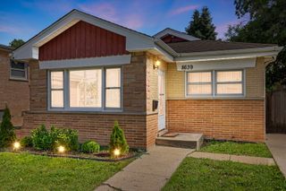 8639 Plainfield Road, Lyons, IL 60534