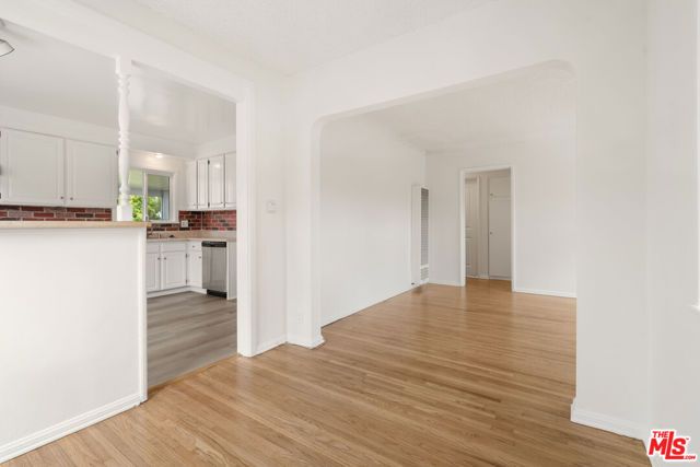 7869 Croydon Avenue, Los Angeles, CA 90045