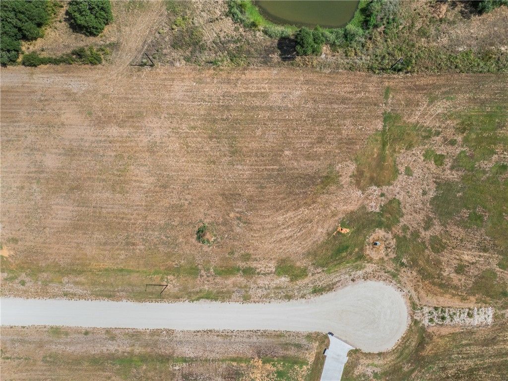 135 Court Side Drive, Snook, TX 77878 — photo 2