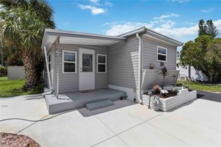 1100 UNIVERSITY PARKWAY 54, Sarasota, FL 34234