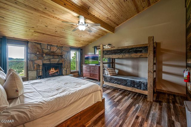 4238 Dollys Drive, Sevierville, TN 37876