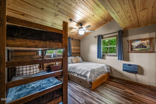 4238 Dollys Drive, Sevierville, TN 37876