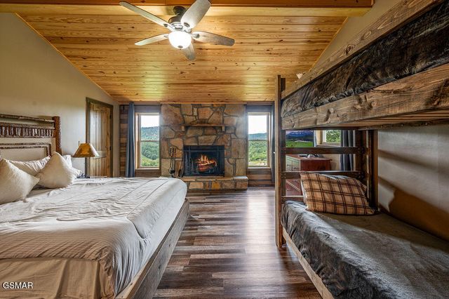 4238 Dollys Drive, Sevierville, TN 37876