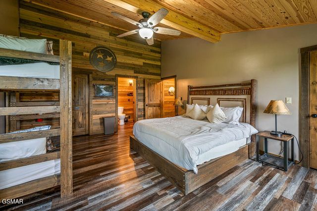 4238 Dollys Drive, Sevierville, TN 37876