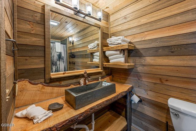 4238 Dollys Drive, Sevierville, TN 37876