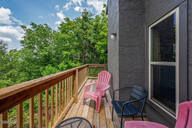 4238 Dollys Drive, Sevierville, TN 37876