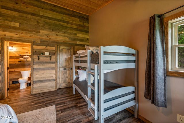 4238 Dollys Drive, Sevierville, TN 37876