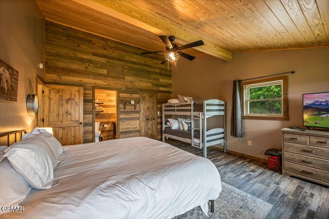 4238 Dollys Drive, Sevierville, TN 37876