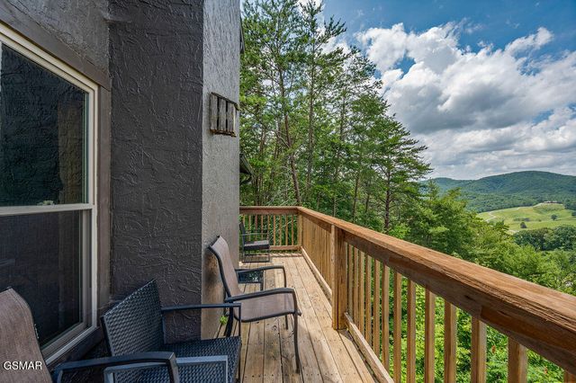 4238 Dollys Drive, Sevierville, TN 37876