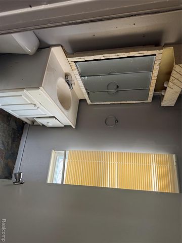 2433 Pennsylvania Avenue, Flint, MI 48506