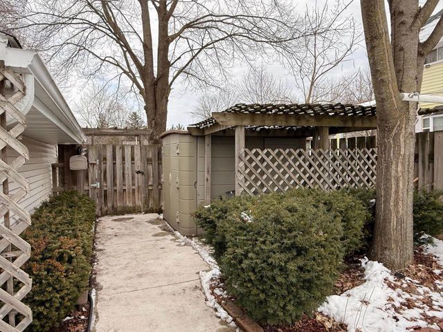 505 S UNION STREET, Shawano, WI 54166