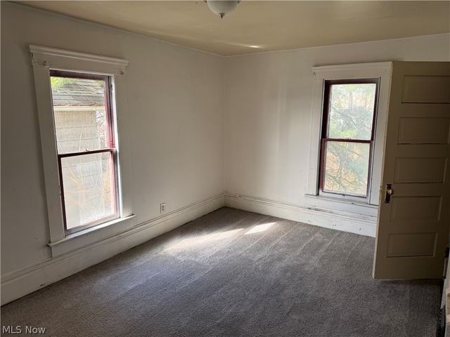 70 S Adams Street, Akron, OH 44304