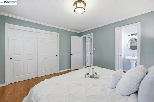 4374 Eggers Dr, Fremont, CA 94536