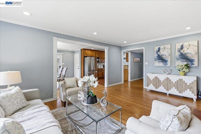 4374 Eggers Dr, Fremont, CA 94536