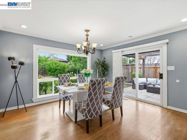 4374 Eggers Dr, Fremont, CA 94536