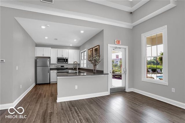 1080 Falcon Ridge, Carmel, IN 46280