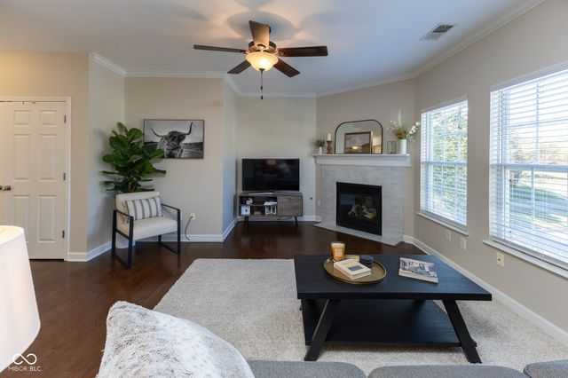 1080 Falcon Ridge, Carmel, IN 46280