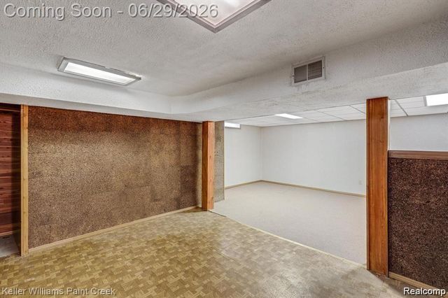 4644 Kingsley Drive, Warren, MI 48092