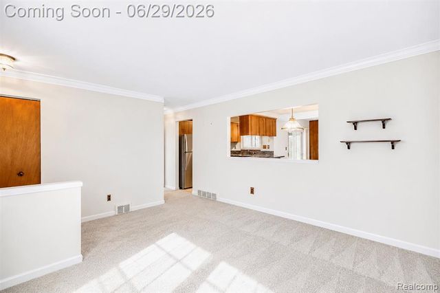 4644 Kingsley Drive, Warren, MI 48092