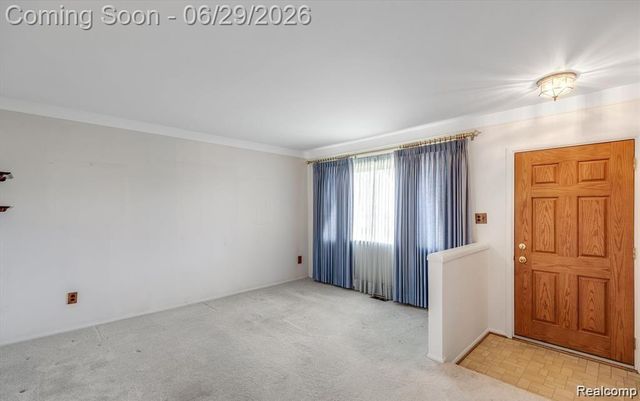 4644 Kingsley Drive, Warren, MI 48092