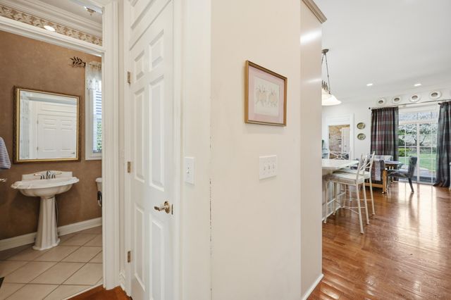 4117 John Alden Lane, Lexington, KY 40504