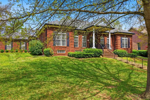 4117 John Alden Lane, Lexington, KY 40504