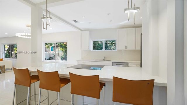 7710 Beachview Dr, North Bay Village, FL 33141