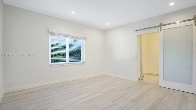 7710 Beachview Dr, North Bay Village, FL 33141