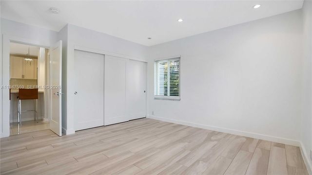 7710 Beachview Dr, North Bay Village, FL 33141