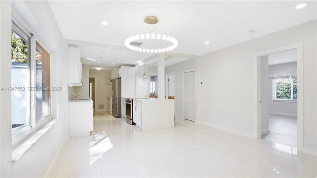 7710 Beachview Dr, North Bay Village, FL 33141