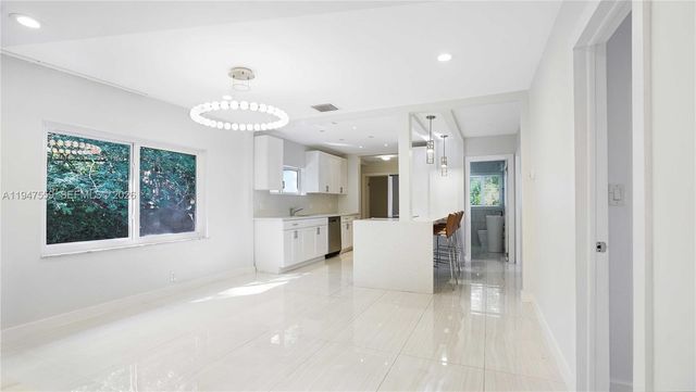 7710 Beachview Dr, North Bay Village, FL 33141