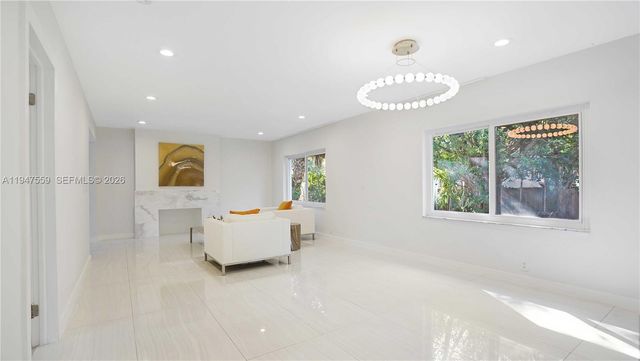 7710 Beachview Dr, North Bay Village, FL 33141