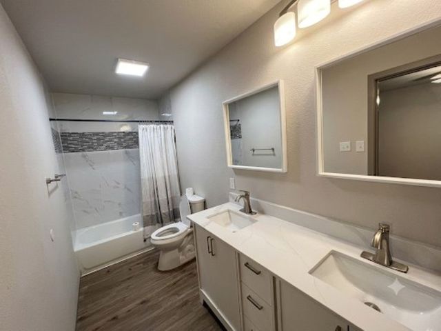 2035 Clubview Drive, Carrollton, TX 75006