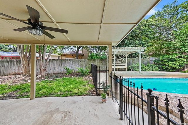 6154 Desert Trail, San Antonio, TX 78249