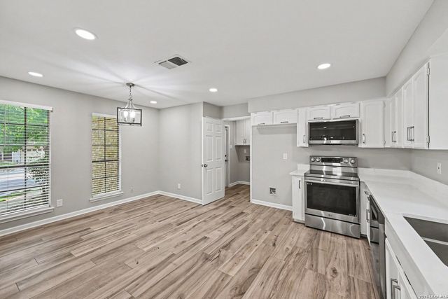 6154 Desert Trail, San Antonio, TX 78249