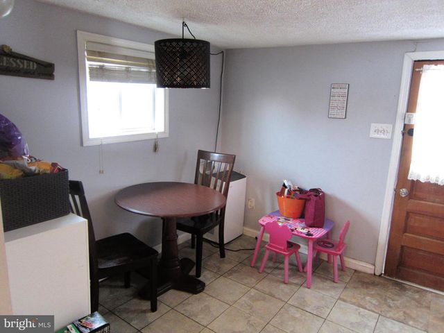 201 AVON RD, Hagerstown, MD 21740