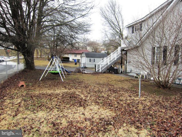 201 AVON RD, Hagerstown, MD 21740