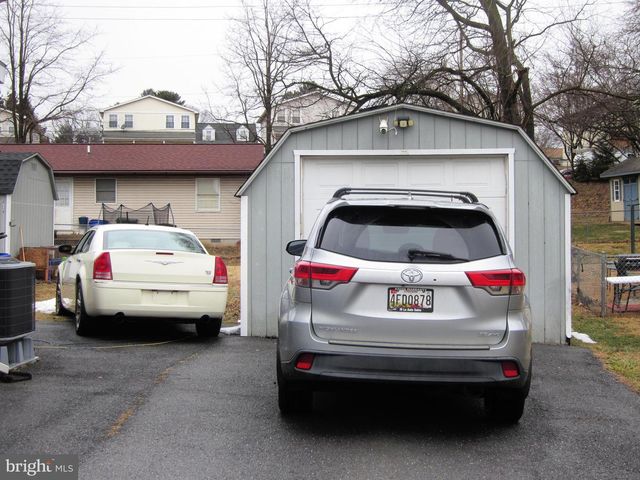 201 AVON RD, Hagerstown, MD 21740