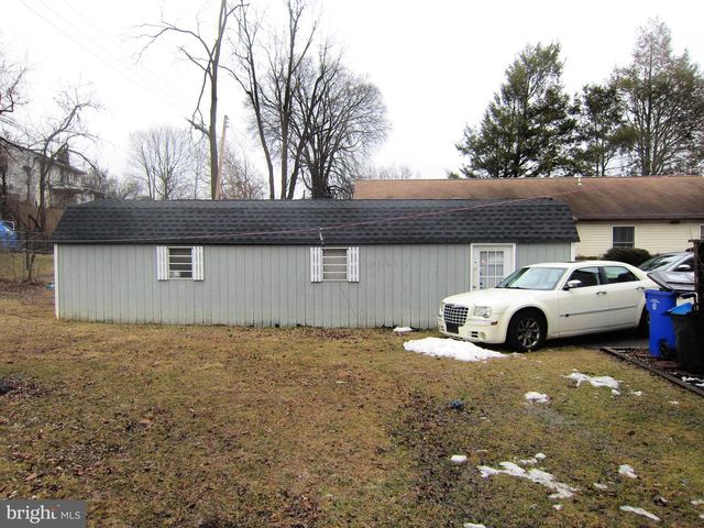 201 AVON RD, Hagerstown, MD 21740