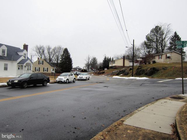 201 AVON RD, Hagerstown, MD 21740