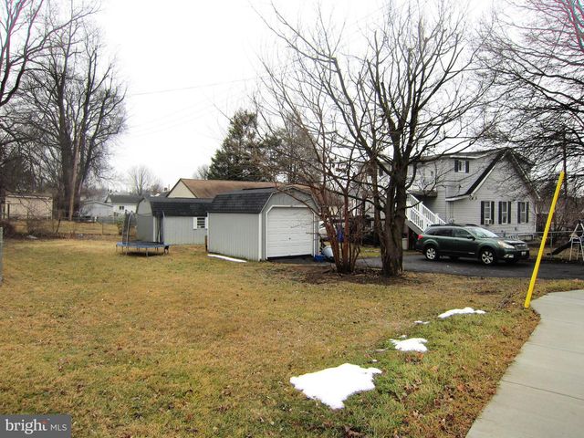 201 AVON RD, Hagerstown, MD 21740